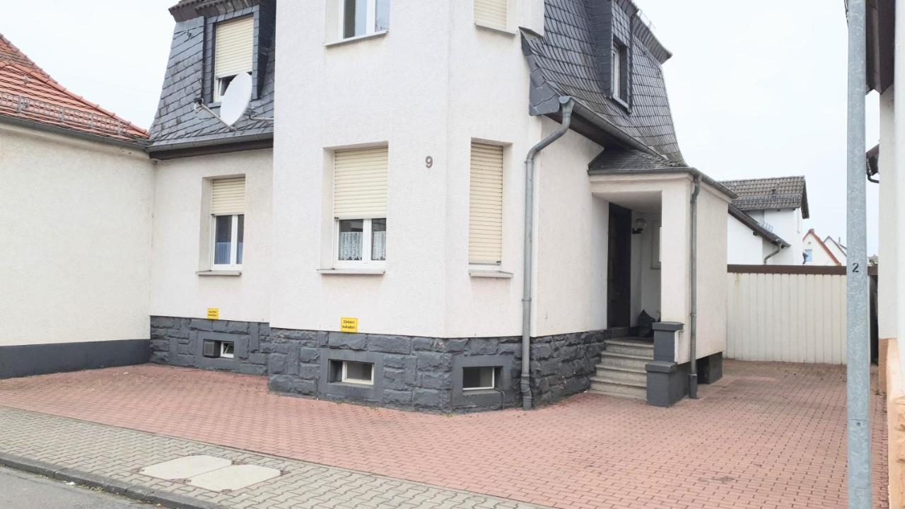 Fmi 9 Accommodation Raunheim Esterno foto