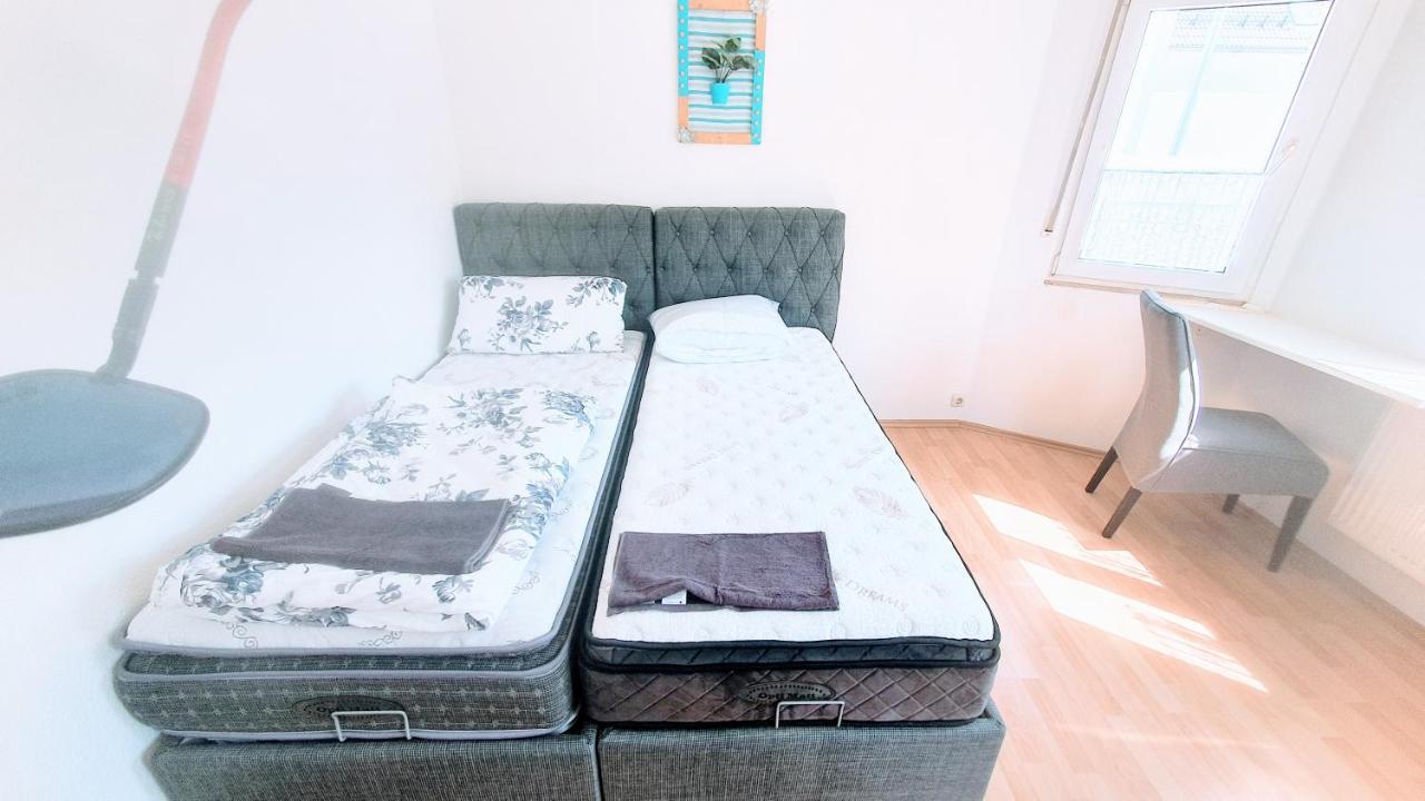 Fmi 9 Accommodation Raunheim Esterno foto