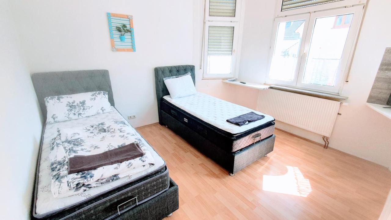 Fmi 9 Accommodation Raunheim Esterno foto