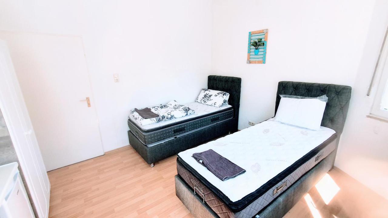 Fmi 9 Accommodation Raunheim Esterno foto