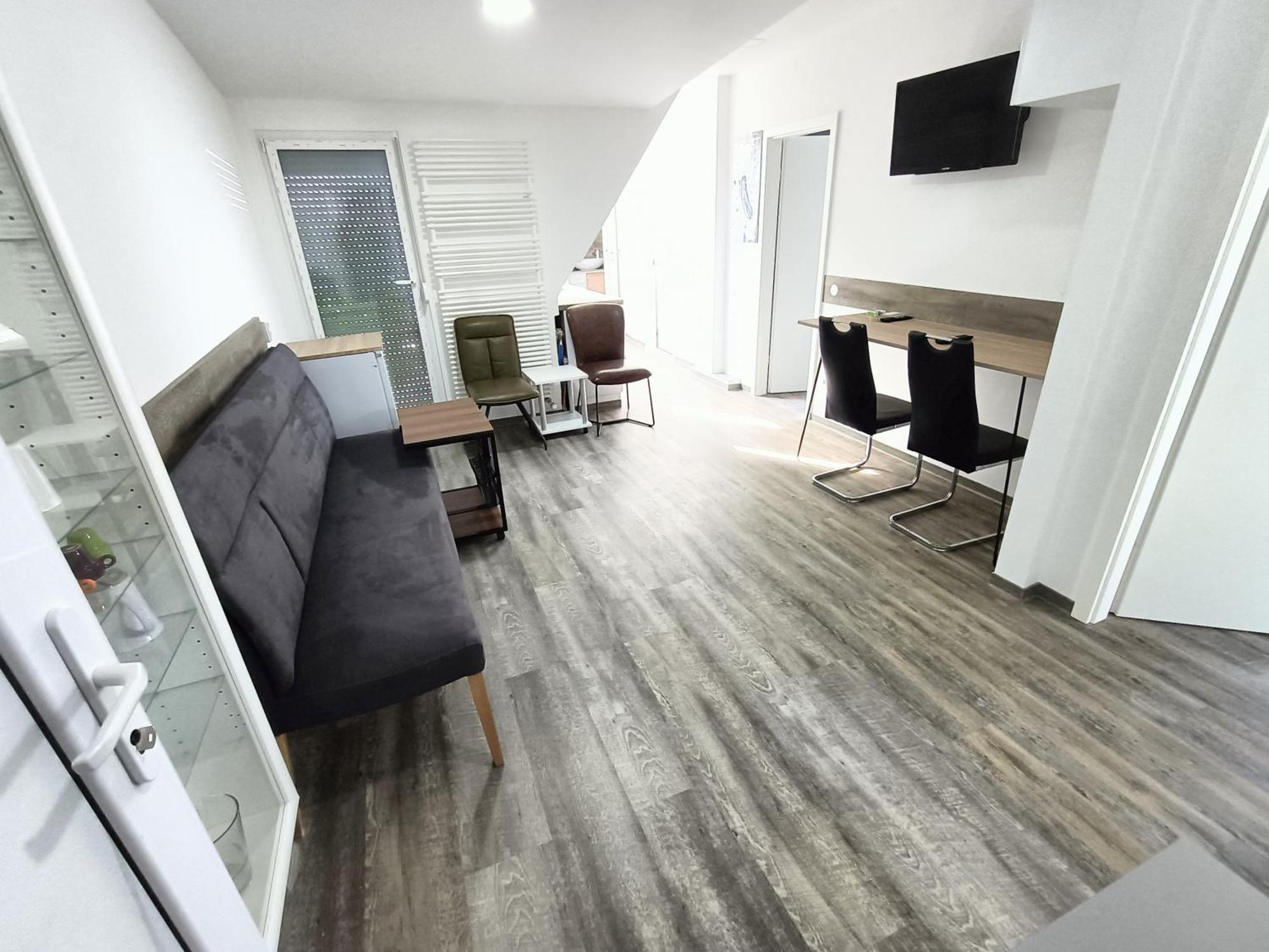 Fmi 9 Accommodation Raunheim Esterno foto