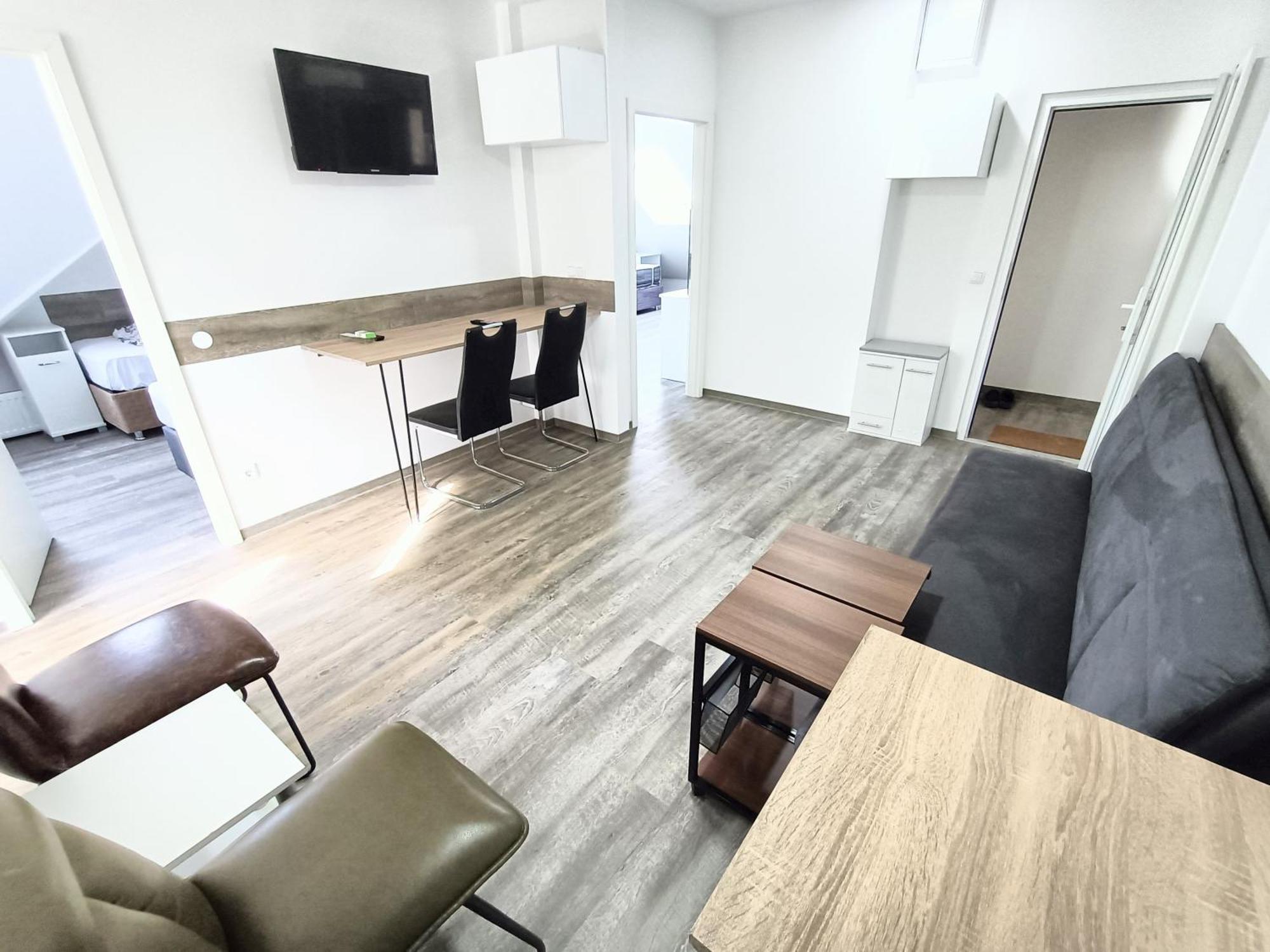 Fmi 9 Accommodation Raunheim Esterno foto