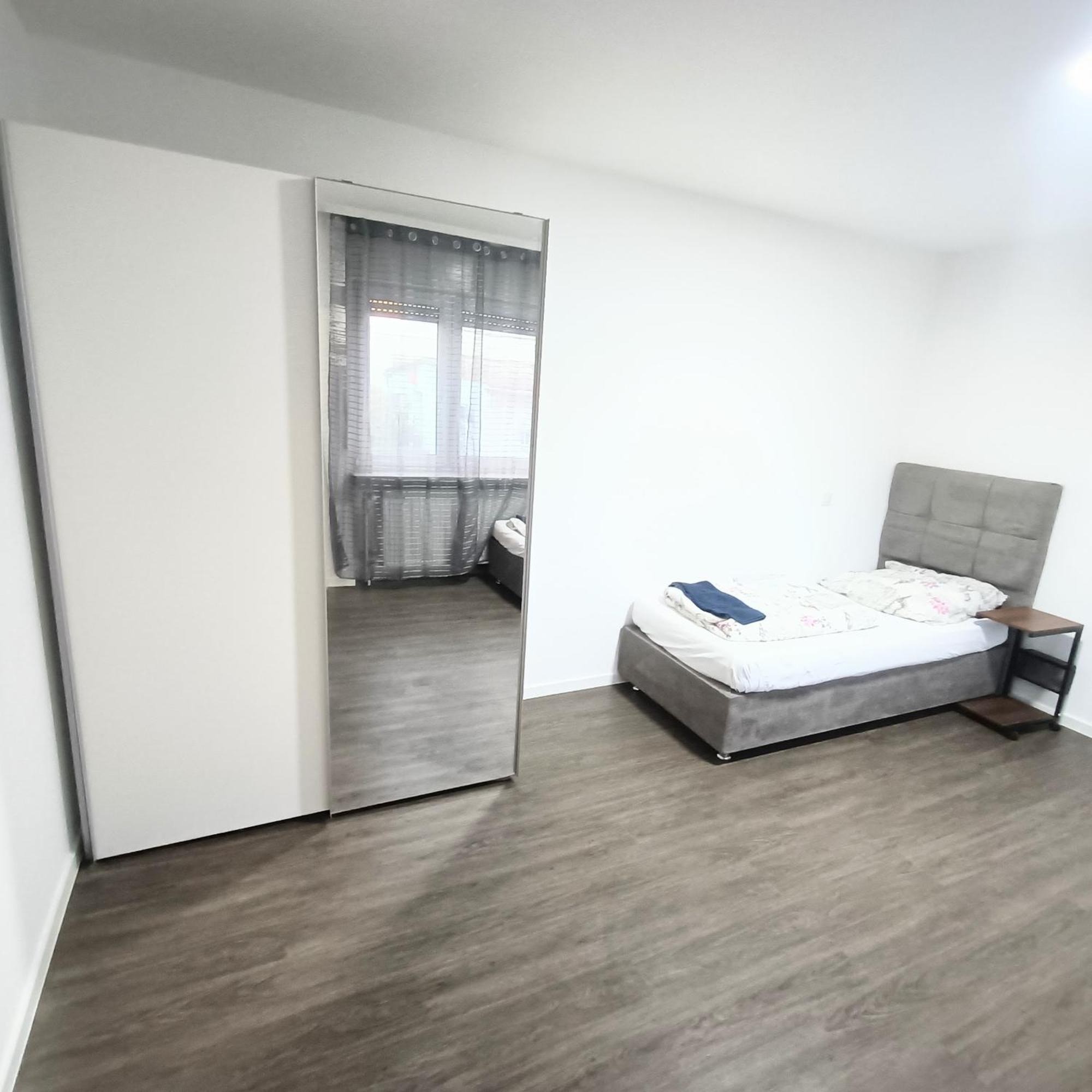 Fmi 9 Accommodation Raunheim Esterno foto