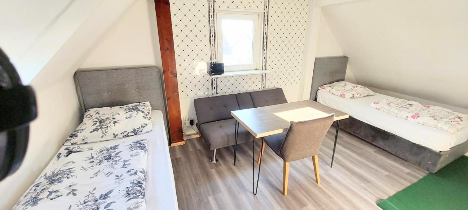 Fmi 9 Accommodation Raunheim Esterno foto